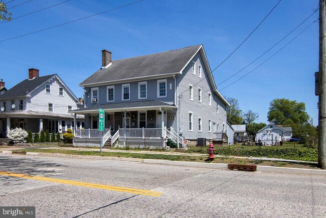 Building Photo - 330 E Broadway