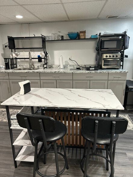 Building Photo - 2920 Gerbert Rd