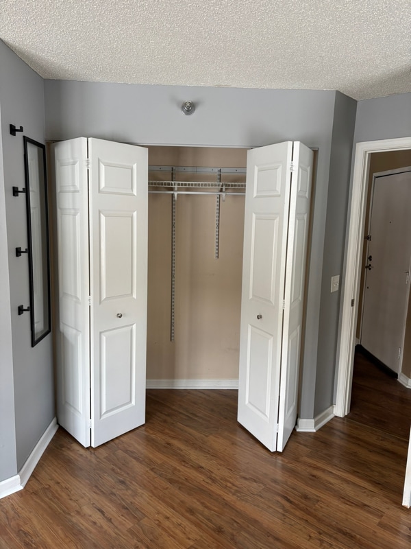 Building Photo - 6048 Chasewood Pkwy