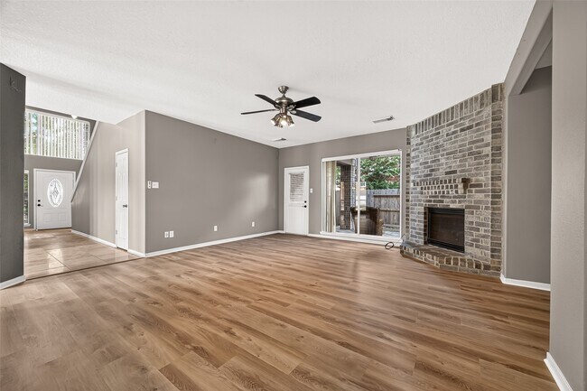 Building Photo - 14402 Barker Pelican Ct
