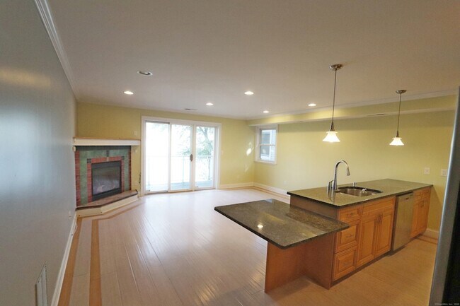 Building Photo - 764 Quinnipiac Ave