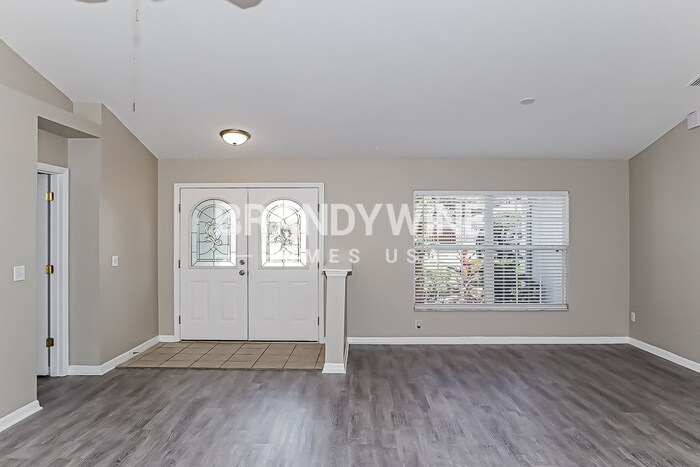 Building Photo - 10938 Crescent Ridge Loop