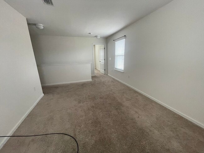 Building Photo - 4893 Kensington Ln