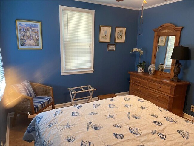 Building Photo - 607 West St