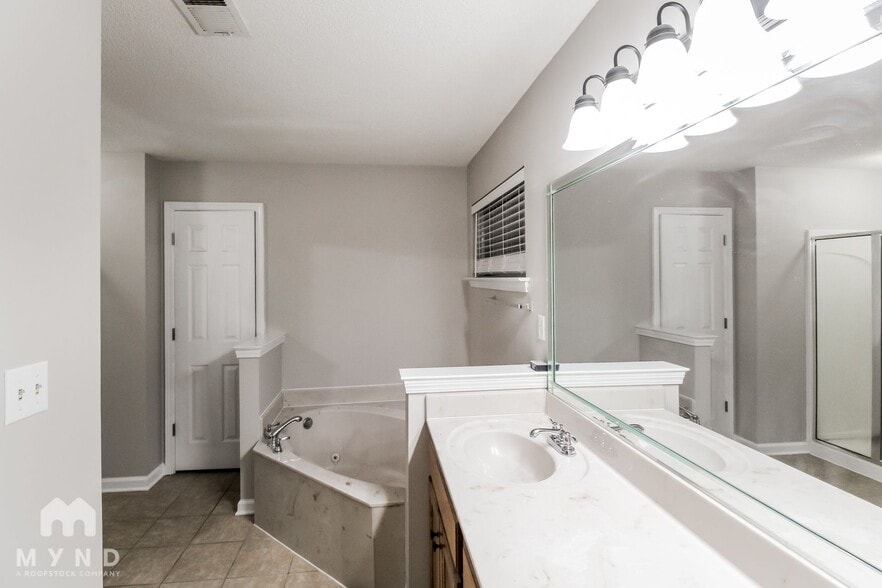 Building Photo - 5885 Landau Drive