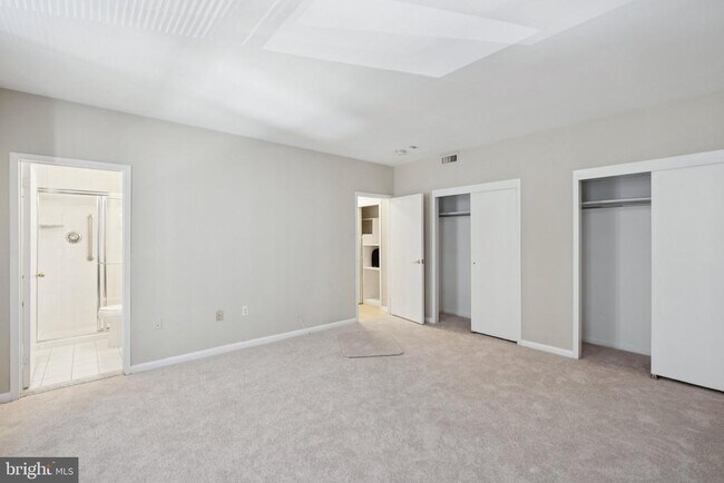 Building Photo - 135 S 19th St