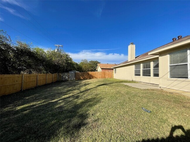 Building Photo - 4601 St Thomas Pl