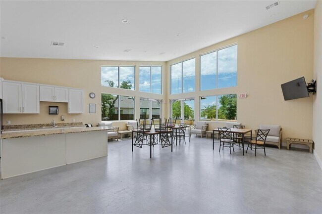 Building Photo - 2416 Four Waters Lp