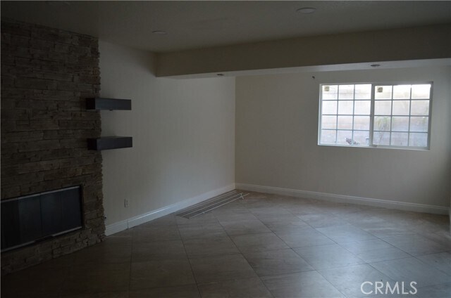 Building Photo - 7480 Addison Rd
