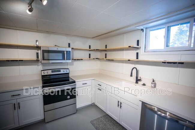 Building Photo - 1060 Whitaker Dr