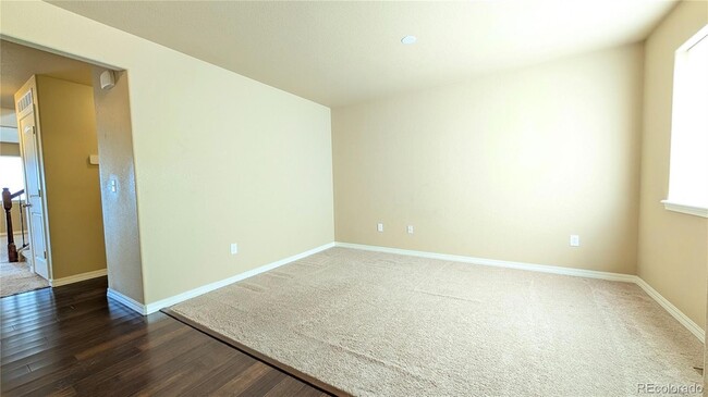 Building Photo - 6767 Sandyford Lane