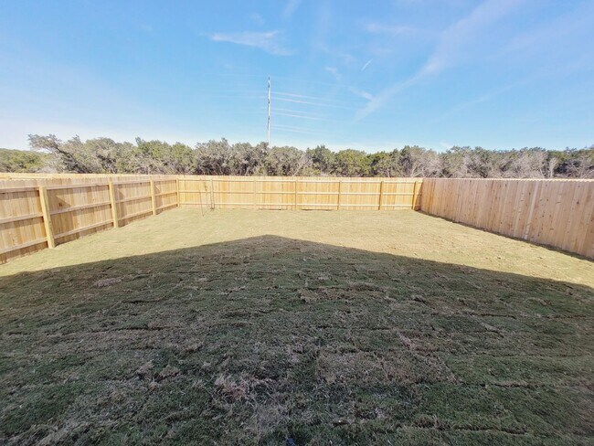 Building Photo - 2024 4-bed Home in Bulverde