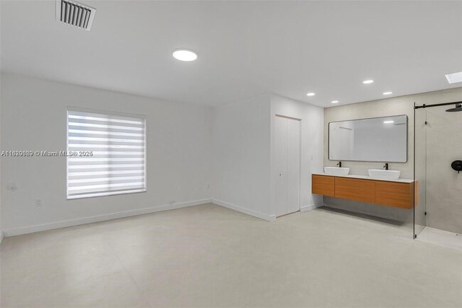 Building Photo - 6270 NW 199th St