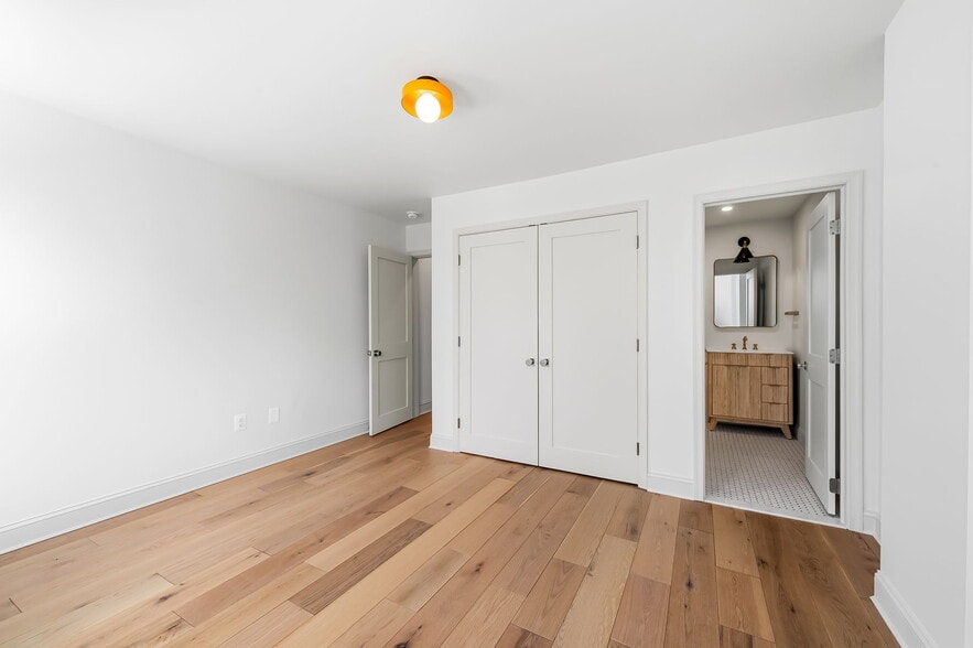 Building Photo - 3539 Roland Ave
