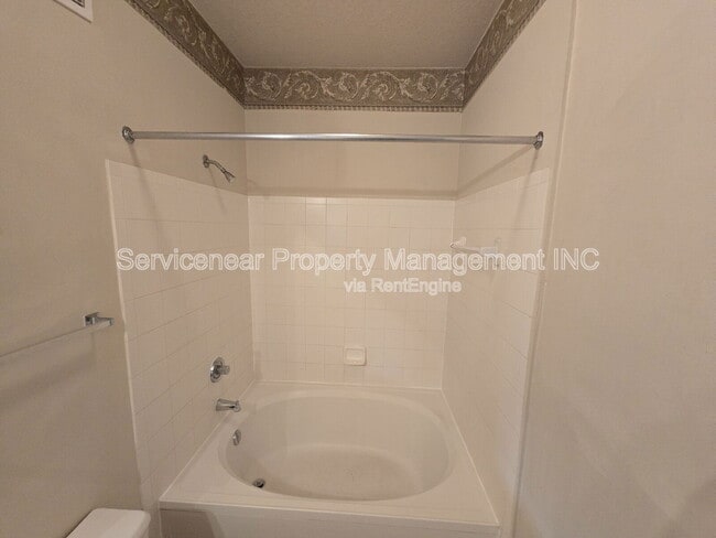 Building Photo - 10479 Villa View Cir