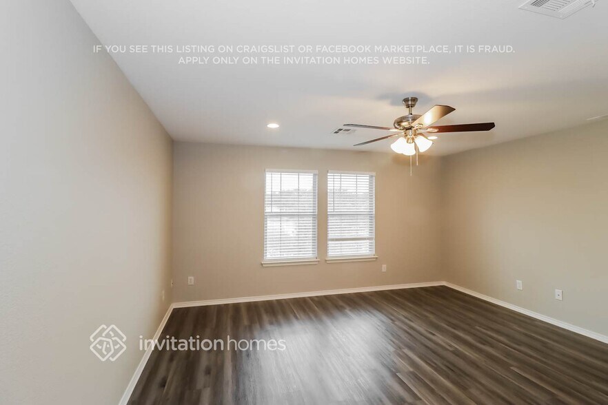 Building Photo - 11100 Currin Ln