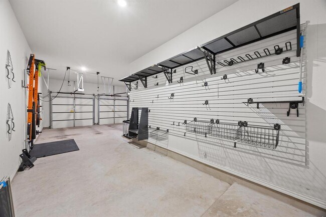 Building Photo - 2124 Cotton Farm Trl