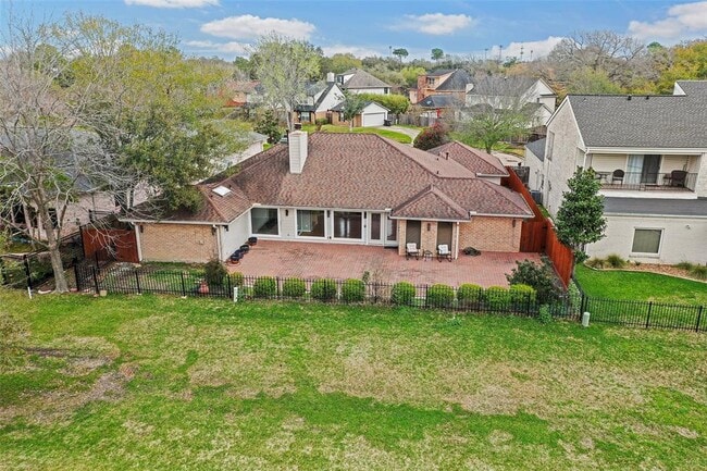 Building Photo - 534 Fox Briar Ln