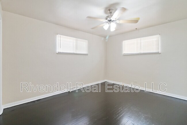 Building Photo - 1315 Winona Ct