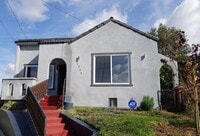 Building Photo - 3300-3306 Pomeroy Ave