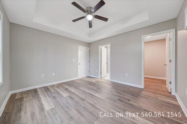 Building Photo - 1424 Varnell Ave NE