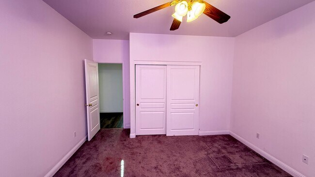 Building Photo - 3 Bedroom, 2 Bathroom Home with Pool locat...