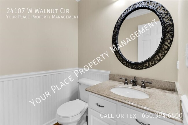 Building Photo - 24107 Walnut Cir