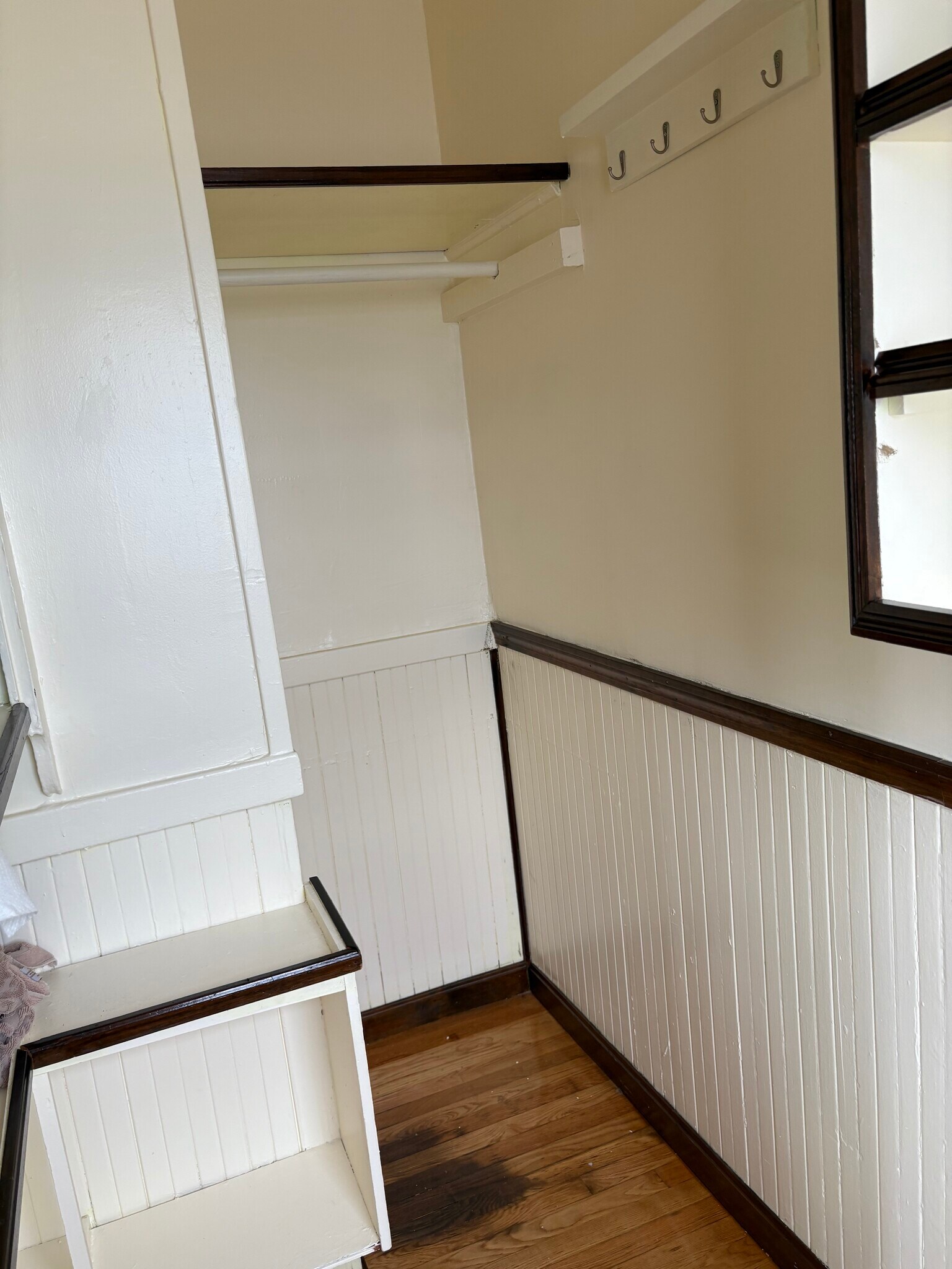 Building Photo - 14 Messervy St