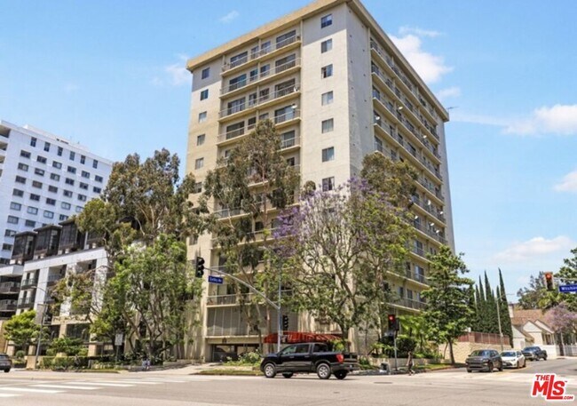 Building Photo - 10751 Wilshire Blvd