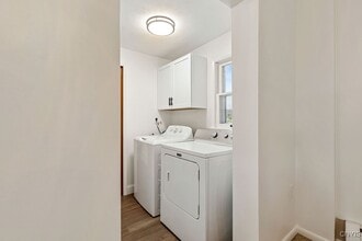 Building Photo - 3183 Mohawk St