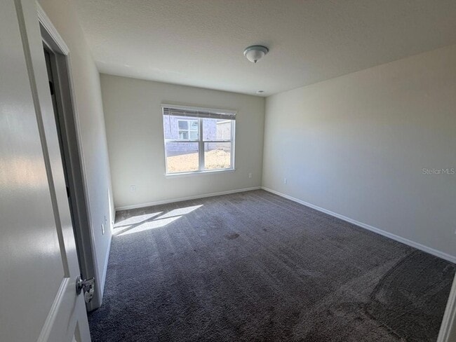 Building Photo - 3845 Blue Vale Dr