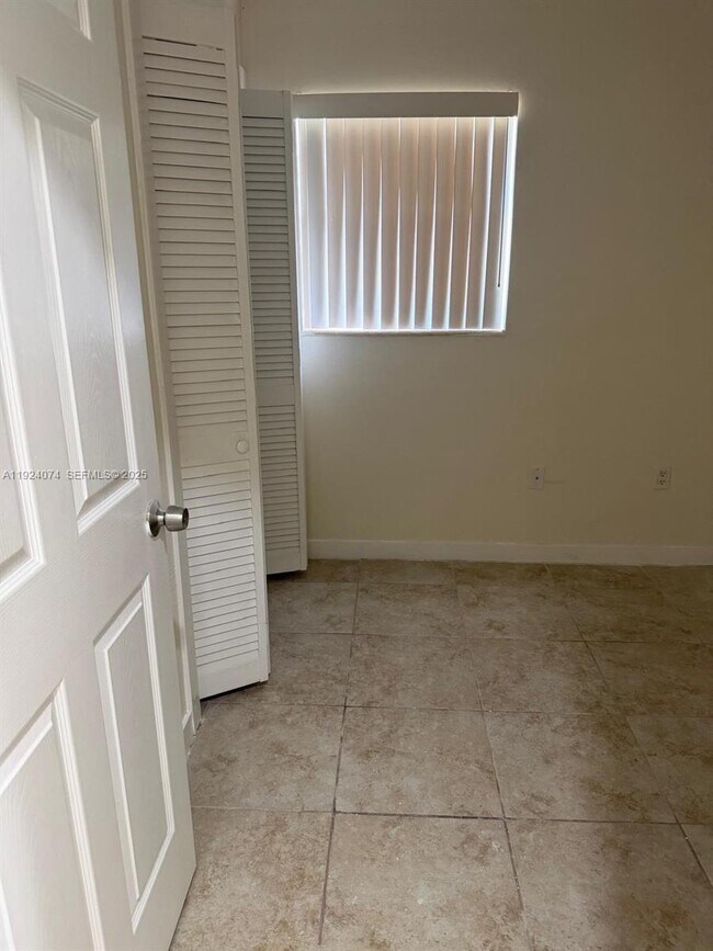 Building Photo - 19810 Holiday Rd