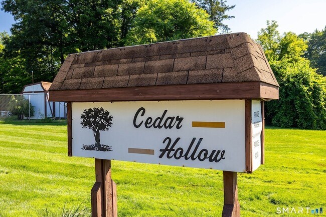 Building Photo - 101 Cedar Hollow Dr