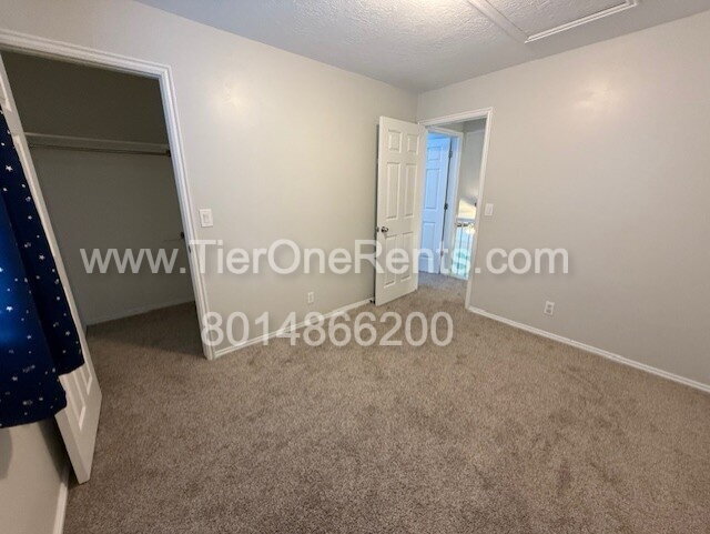 Building Photo - NO DEPOSIT option available for qualified renters!