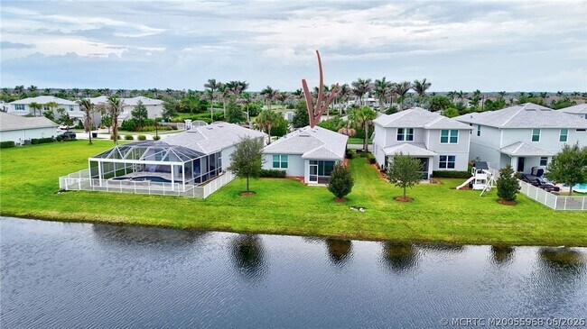 Building Photo - 10214 SW Captiva Dr