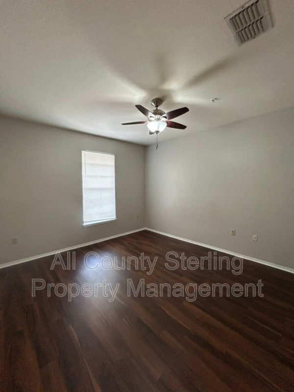 Building Photo - 132 Vista Verdi Cir