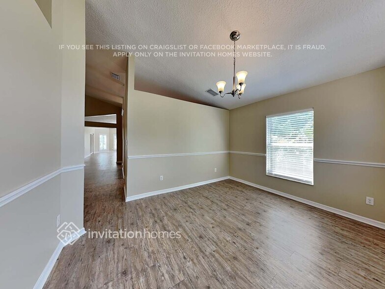 Building Photo - 228 Churchill Dr