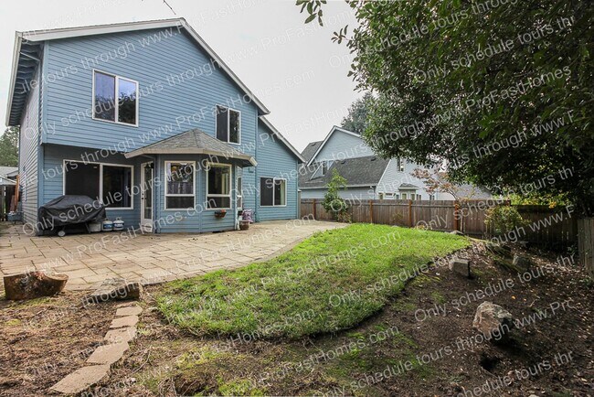 Building Photo - 12144 SW Anton Dr