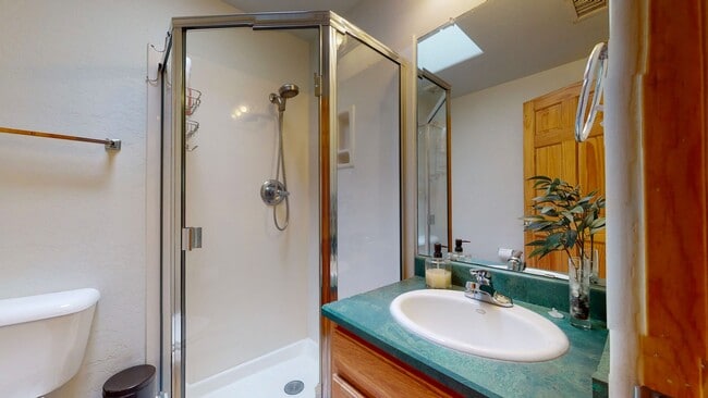 Building Photo - 218 Cynthia Loop NW