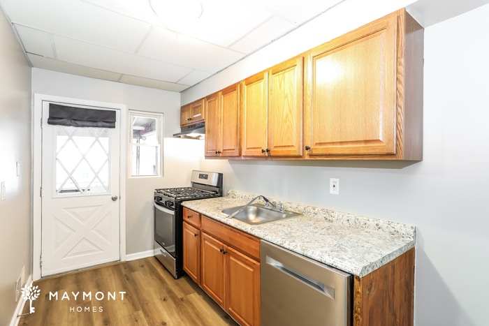 Building Photo - 1840 Darrich Dr