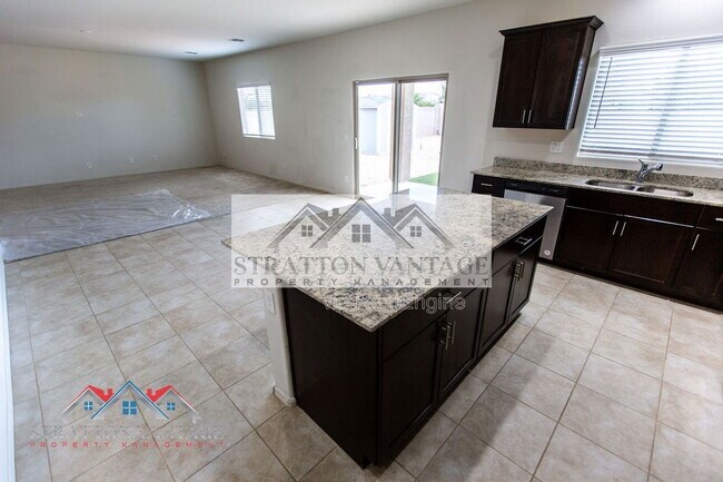 Building Photo - 43620 W Mescal Dr