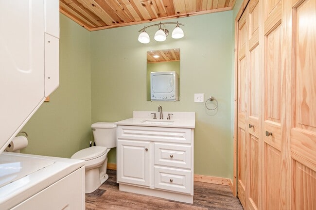 Building Photo - Coming Soon! Charming 3-Bed Lakefront Rental Retreat - $1750/Month