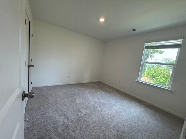 Building Photo - 204 Peregrine Point