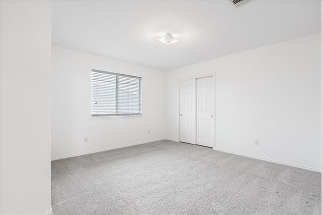 Building Photo - 712 Arrowood Pl