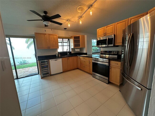 Building Photo - 13174 La Lique Ct