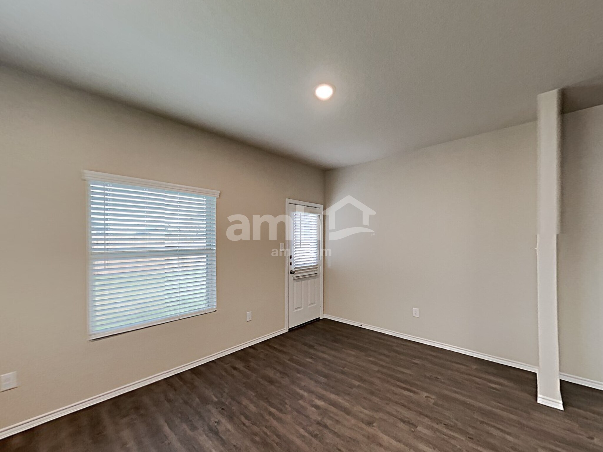 Building Photo - 719 Red Barn Bnd