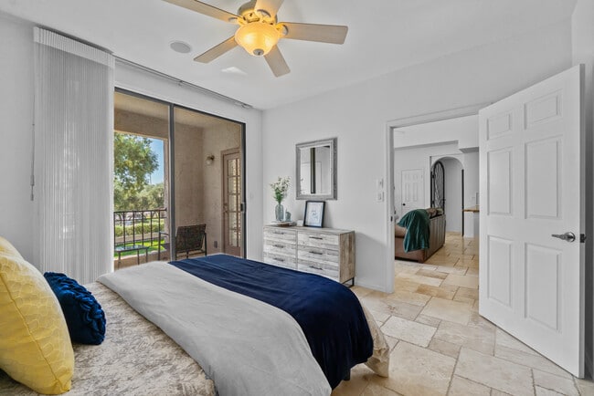 Building Photo - 9708 E Via Linda