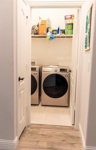 Building Photo - 809 Woodview Ct