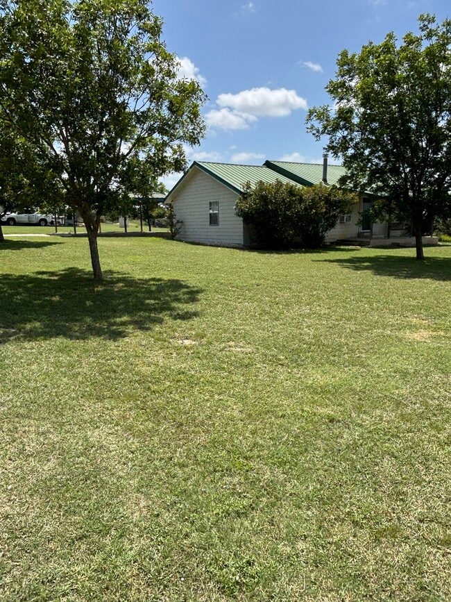 Primary Photo - 220 PR-4839