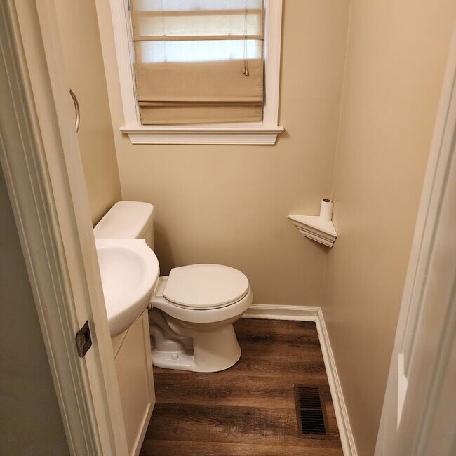Building Photo - 106 Argall Town Ln